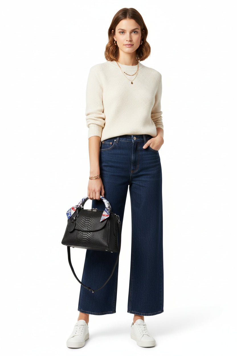 Woman's white handbag stylish should back with adjustable strap Lightweight & elegant
